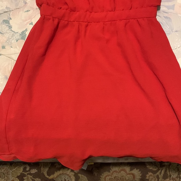 I am selling a Size Medium MNG Suit on shoulder dress - Picture 3 of 5